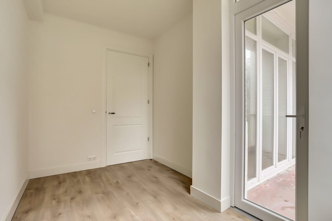 Modern and Bright 3-Room Apartment with Energy Label A in Nieuwe Westen — 31
