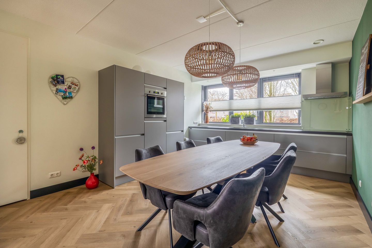 Foto 14 van Folgeralaan 2-11