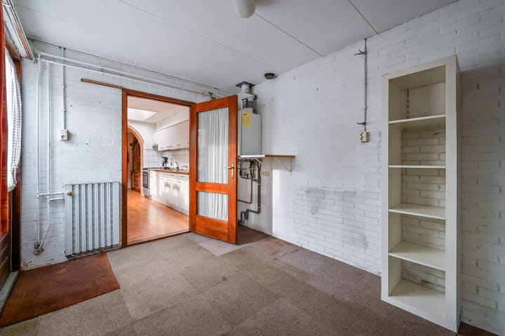 Spacious Corner House with Large Garden, Garage and Parking in Proostdijland — 23