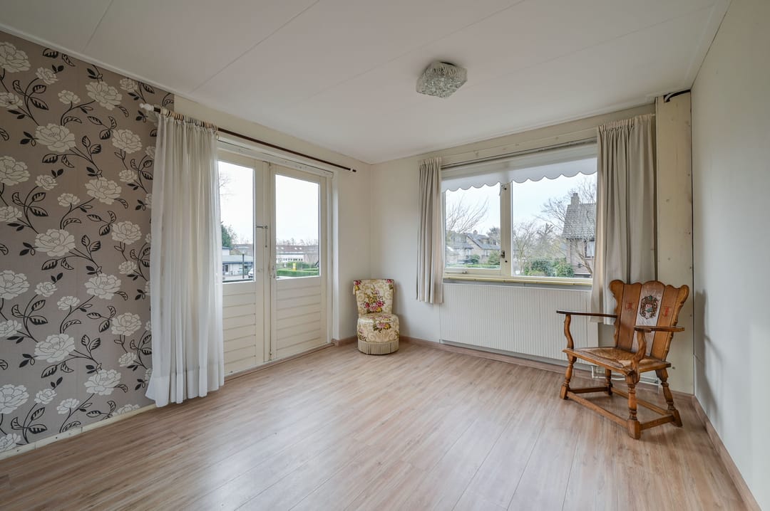 Spacious Corner House with Large Garden, Garage and Parking in Proostdijland — 32