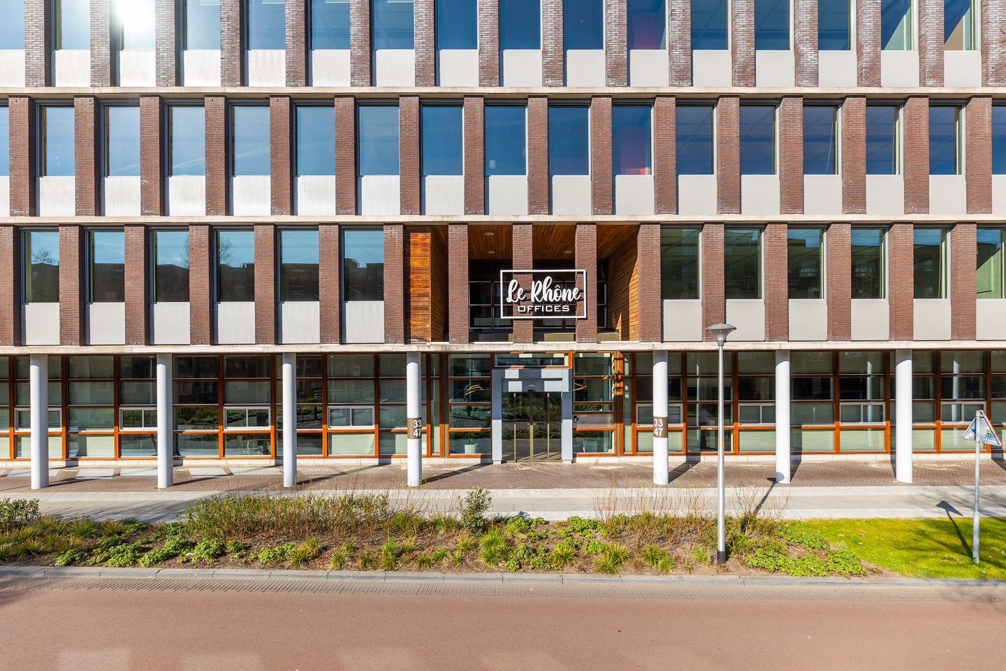 Bekijk foto 1 van Koggelaan 33-47