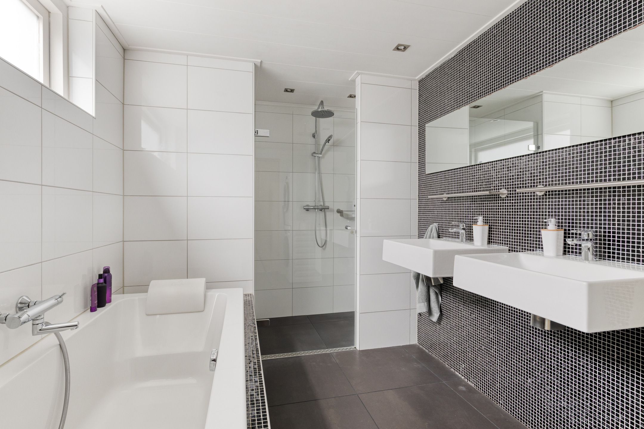 Foto 18 van Zonstraat 24