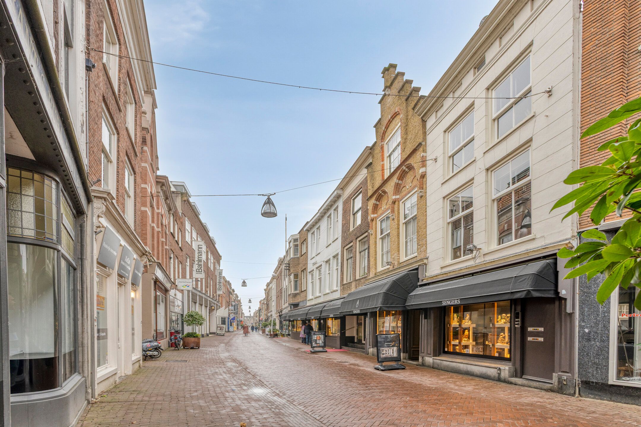 Foto 27 van Voorstraat 385