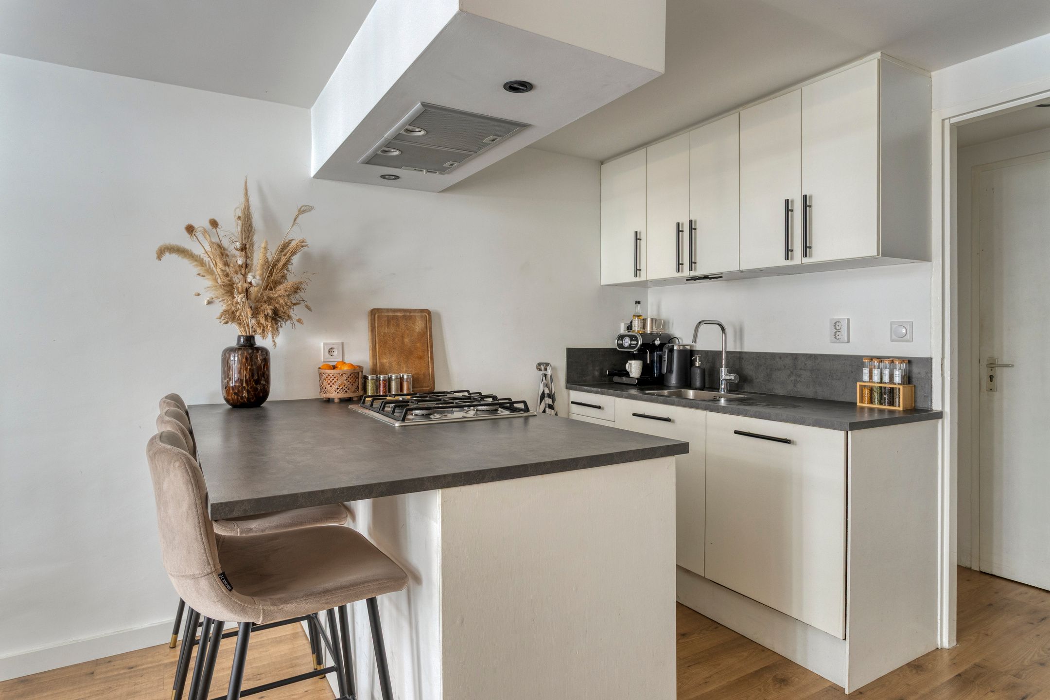 Foto 9 van Voorstraat 385