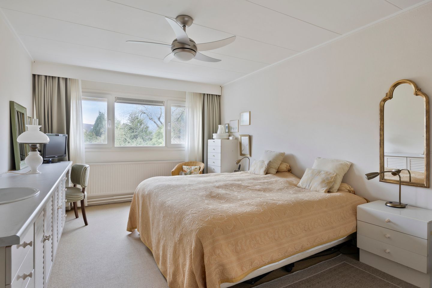 Spacious Detached Villa on Large Plot in Haaksbergen — 37