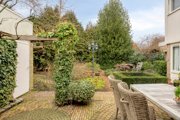 Spacious Detached Villa on Large Plot in Haaksbergen — 54