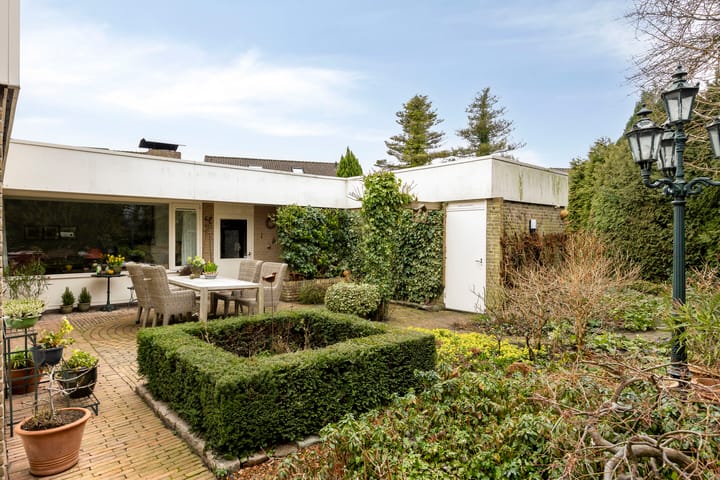 Spacious Detached Villa on Large Plot in Haaksbergen — 58