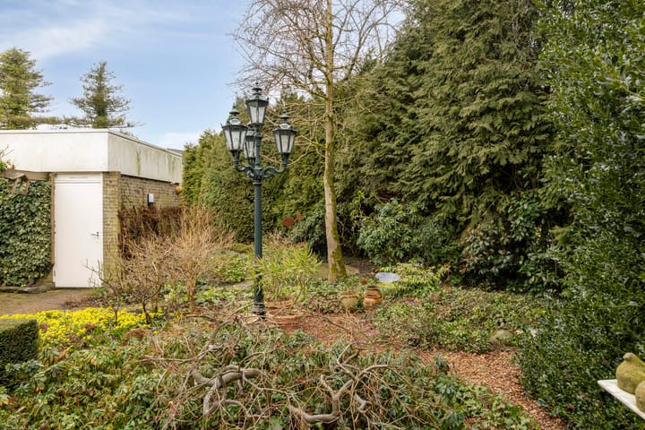 Spacious Detached Villa on Large Plot in Haaksbergen — 60