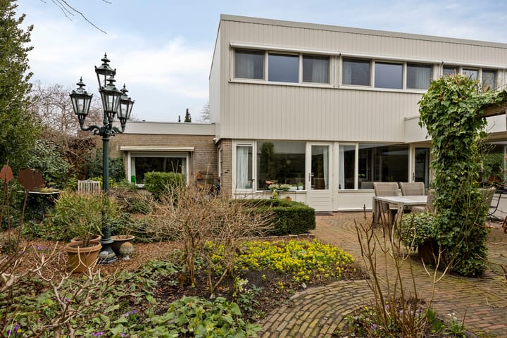 Spacious Detached Villa on Large Plot in Haaksbergen — 66