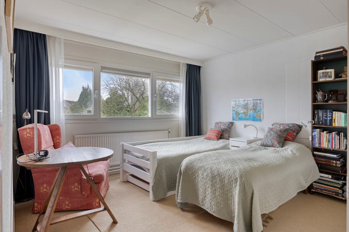 Spacious Detached Villa on Large Plot in Haaksbergen — 46
