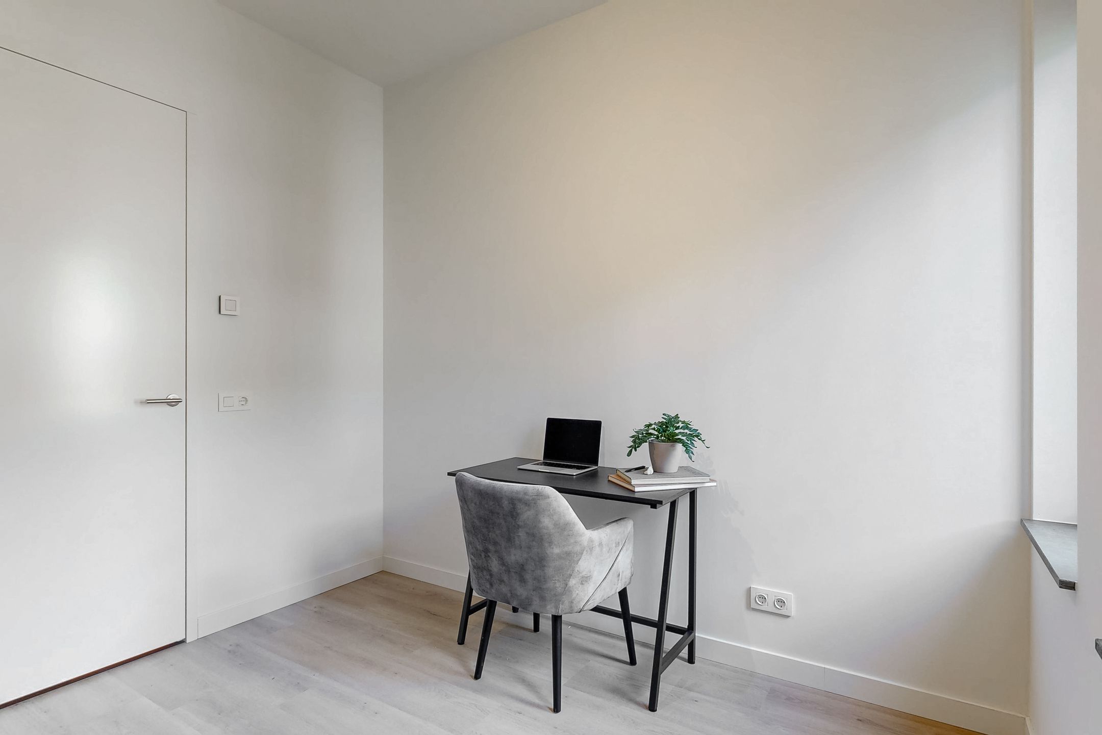 Photo 15 of Burgemeester Rijnderslaan 380