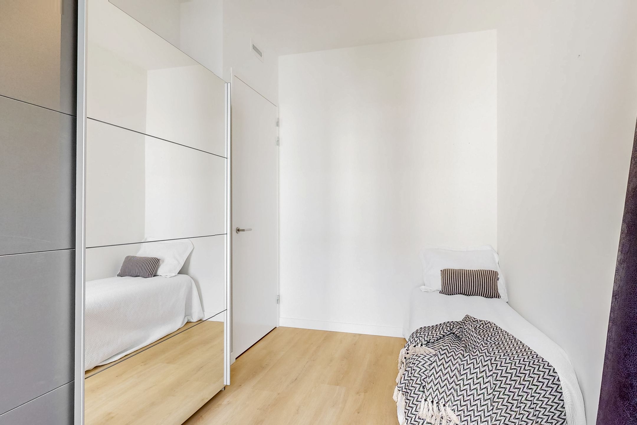 Photo 18 of Burgemeester Rijnderslaan 380