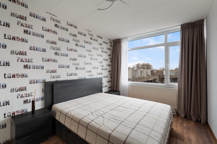 Photo 4 of Herenstraat 65