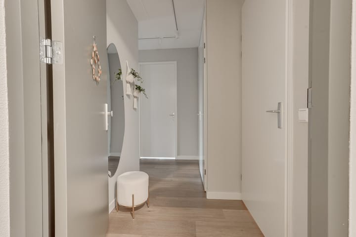 Charming Modern Apartment in Woerden's Staatsliedenkwartier — 12