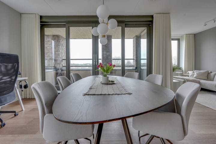 Charming Modern Apartment in Woerden's Staatsliedenkwartier — 24