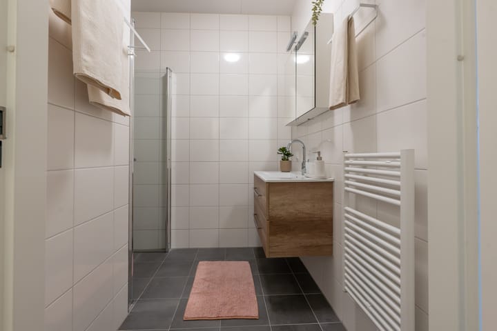 Charming Modern Apartment in Woerden's Staatsliedenkwartier — 68