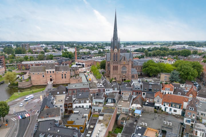 Charming Modern Apartment in Woerden's Staatsliedenkwartier — 105