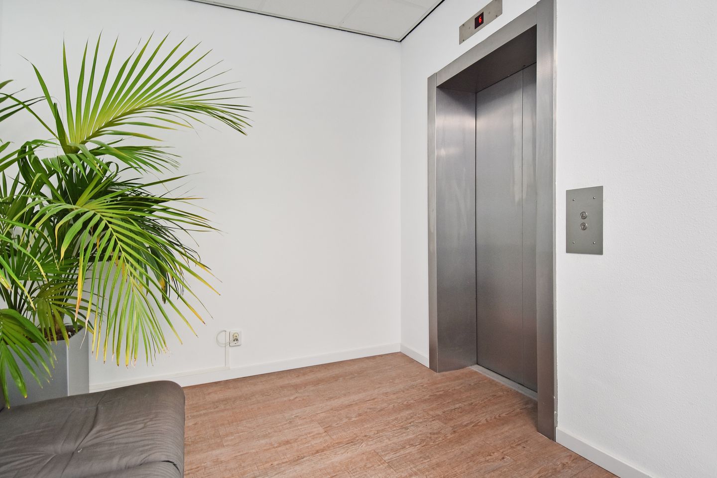 Bekijk foto 5 van Oostplein 424