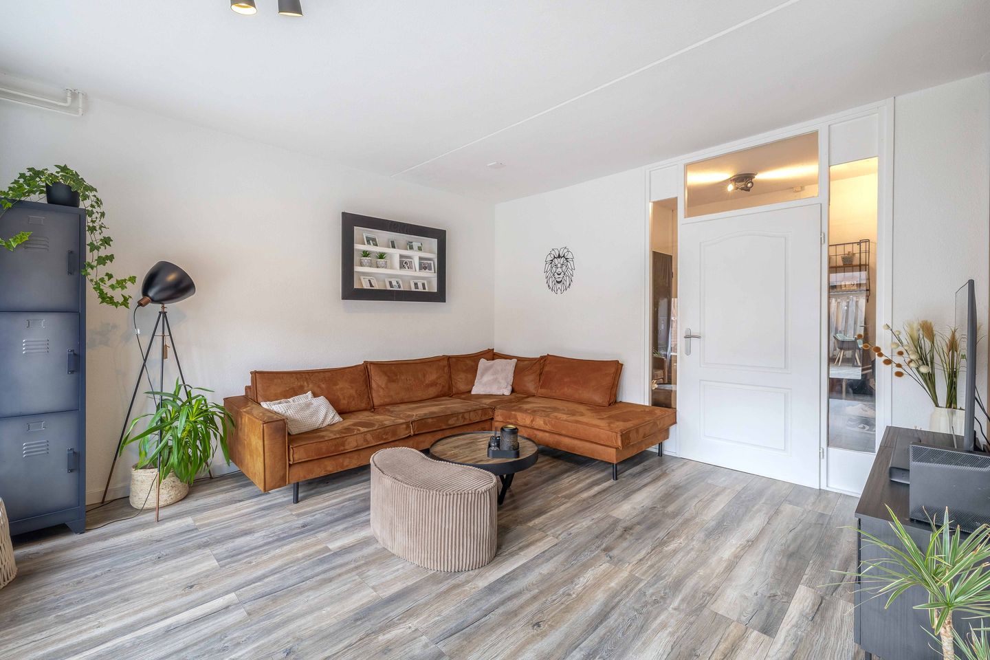 Photo 4 of Molbord 17