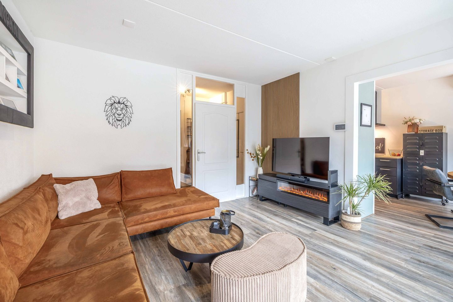 Photo 5 of Molbord 17