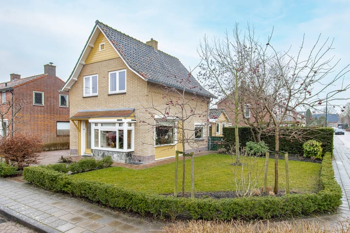 Spacious detached home with open views in Werkendam Burchtpolder — 17