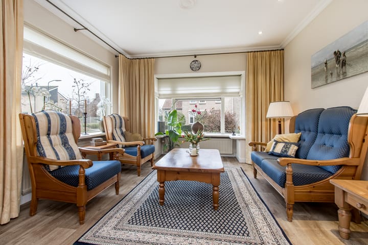 Spacious detached home with open views in Werkendam Burchtpolder — 37