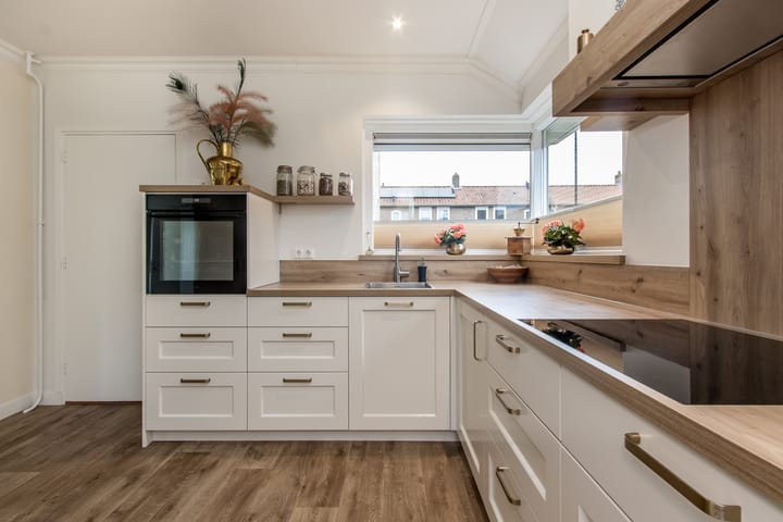 Spacious detached home with open views in Werkendam Burchtpolder — 59