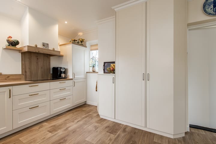 Spacious detached home with open views in Werkendam Burchtpolder — 61