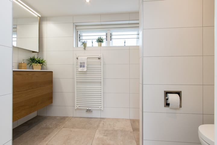 Spacious detached home with open views in Werkendam Burchtpolder — 75