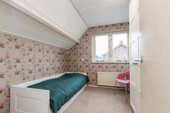 Spacious detached home with open views in Werkendam Burchtpolder — 99