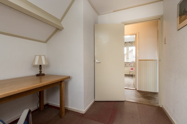 Spacious detached home with open views in Werkendam Burchtpolder — 115
