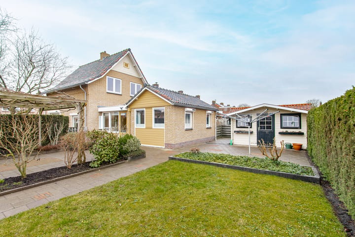 Spacious detached home with open views in Werkendam Burchtpolder — 129