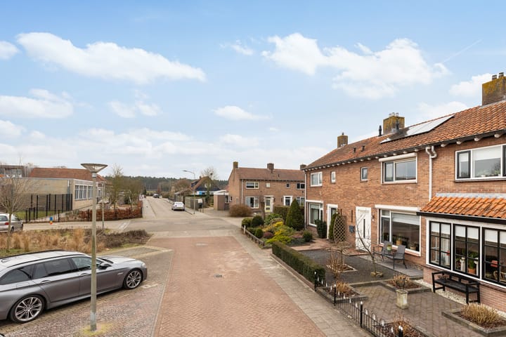 Foto 3 van Leeuwerikstraat 16