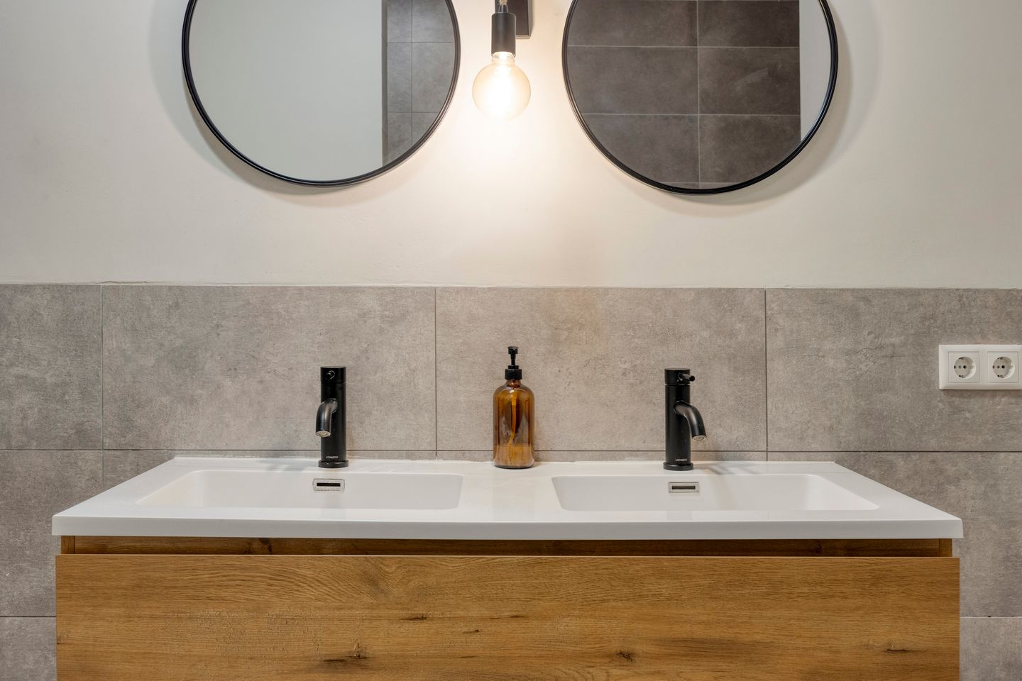 Foto 20 van Heinsbergerweg 54