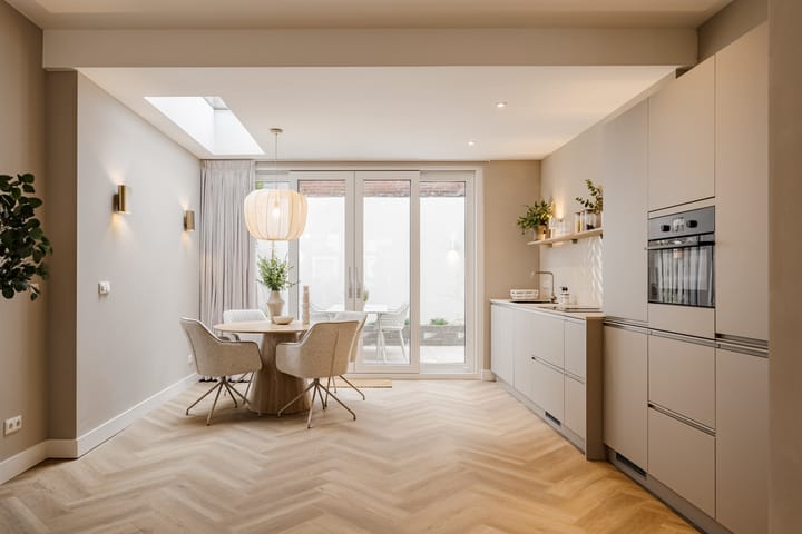 Tussenwoning te koop: Generaal De Wetstraat 25, Haarlem