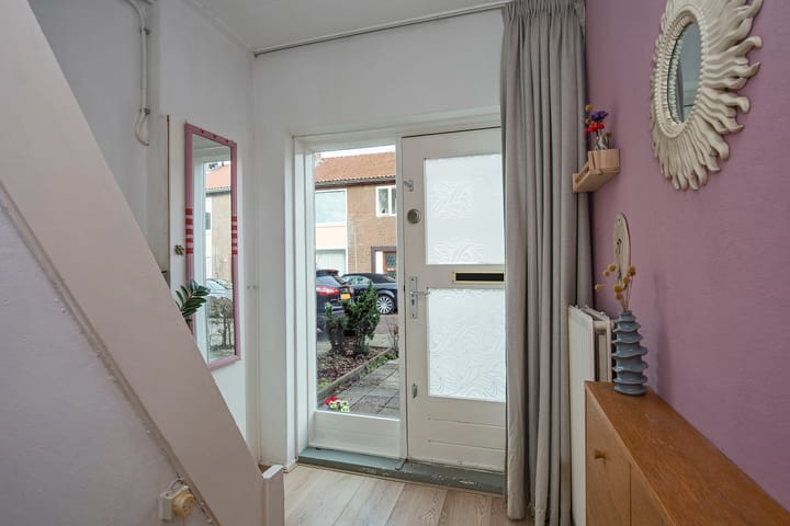 Terraced House with 3 Bedrooms and 10 Solar Panels — 13