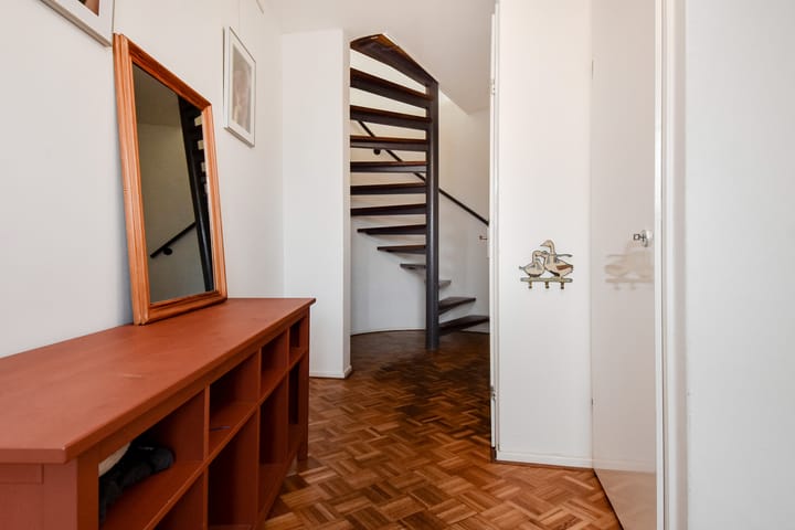 Spacious Modern Townhouse with Private Parking in Huygenspark — 12