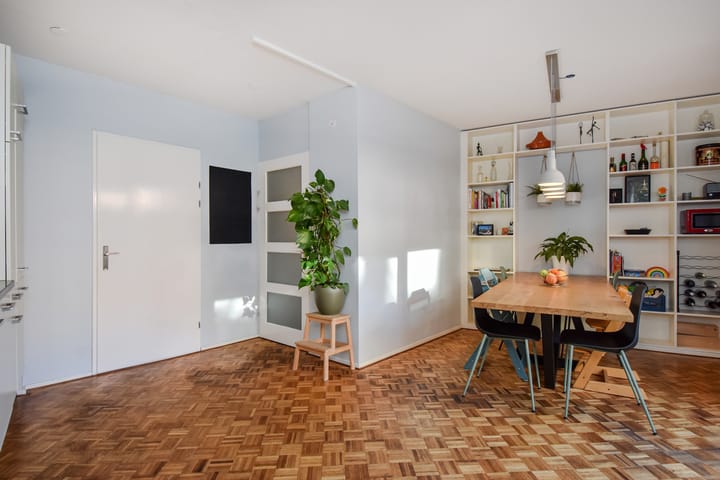 Spacious Modern Townhouse with Private Parking in Huygenspark — 16