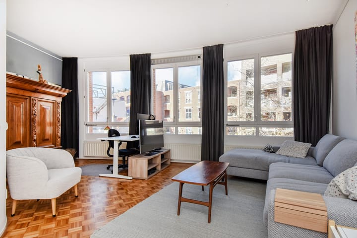 Spacious Modern Townhouse with Private Parking in Huygenspark — 24
