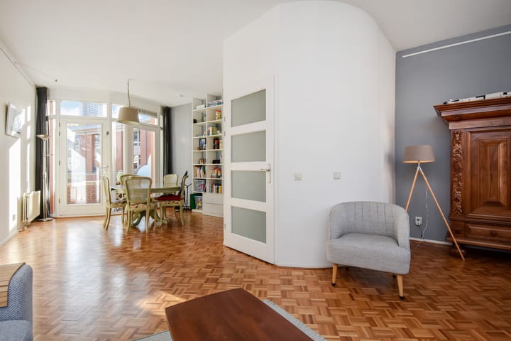 Spacious Modern Townhouse with Private Parking in Huygenspark — 26