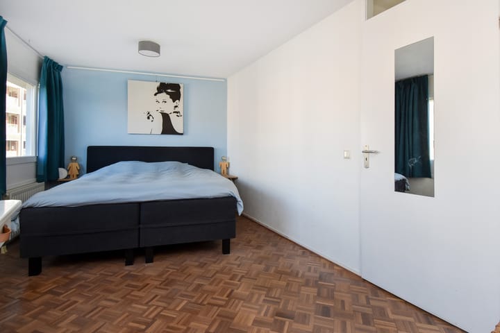 Spacious Modern Townhouse with Private Parking in Huygenspark — 30