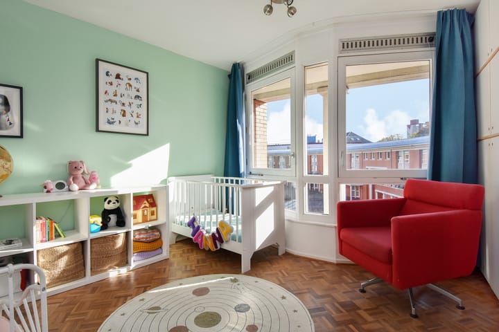 Spacious Modern Townhouse with Private Parking in Huygenspark — 36