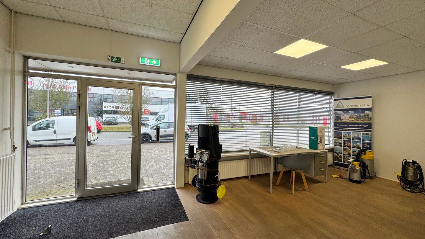 Bekijk foto 4 van Rigaweg 17