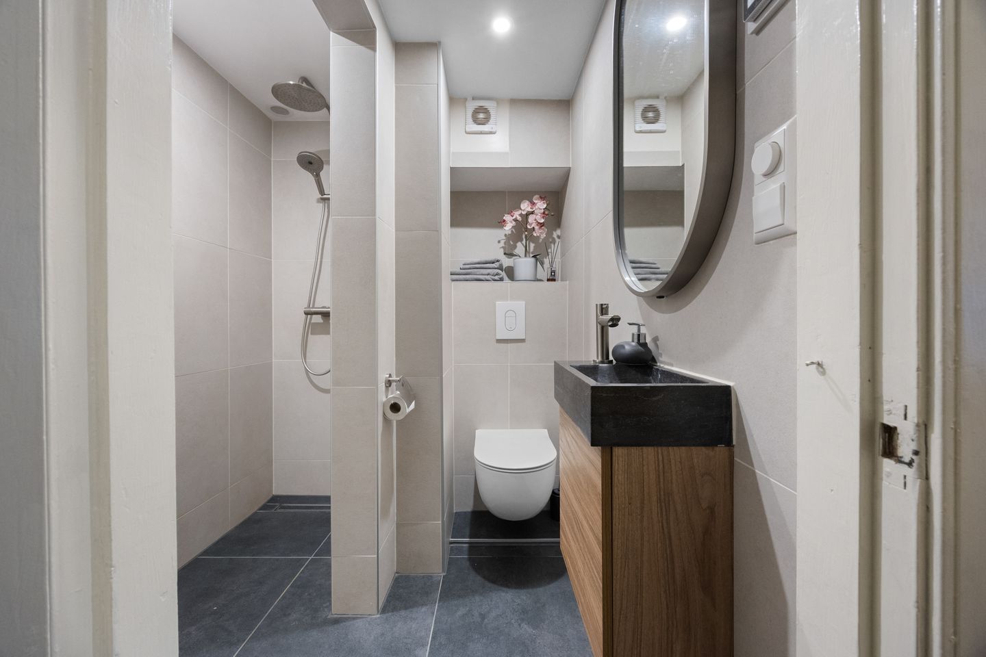 Foto 14 van Evertsenstraat 17