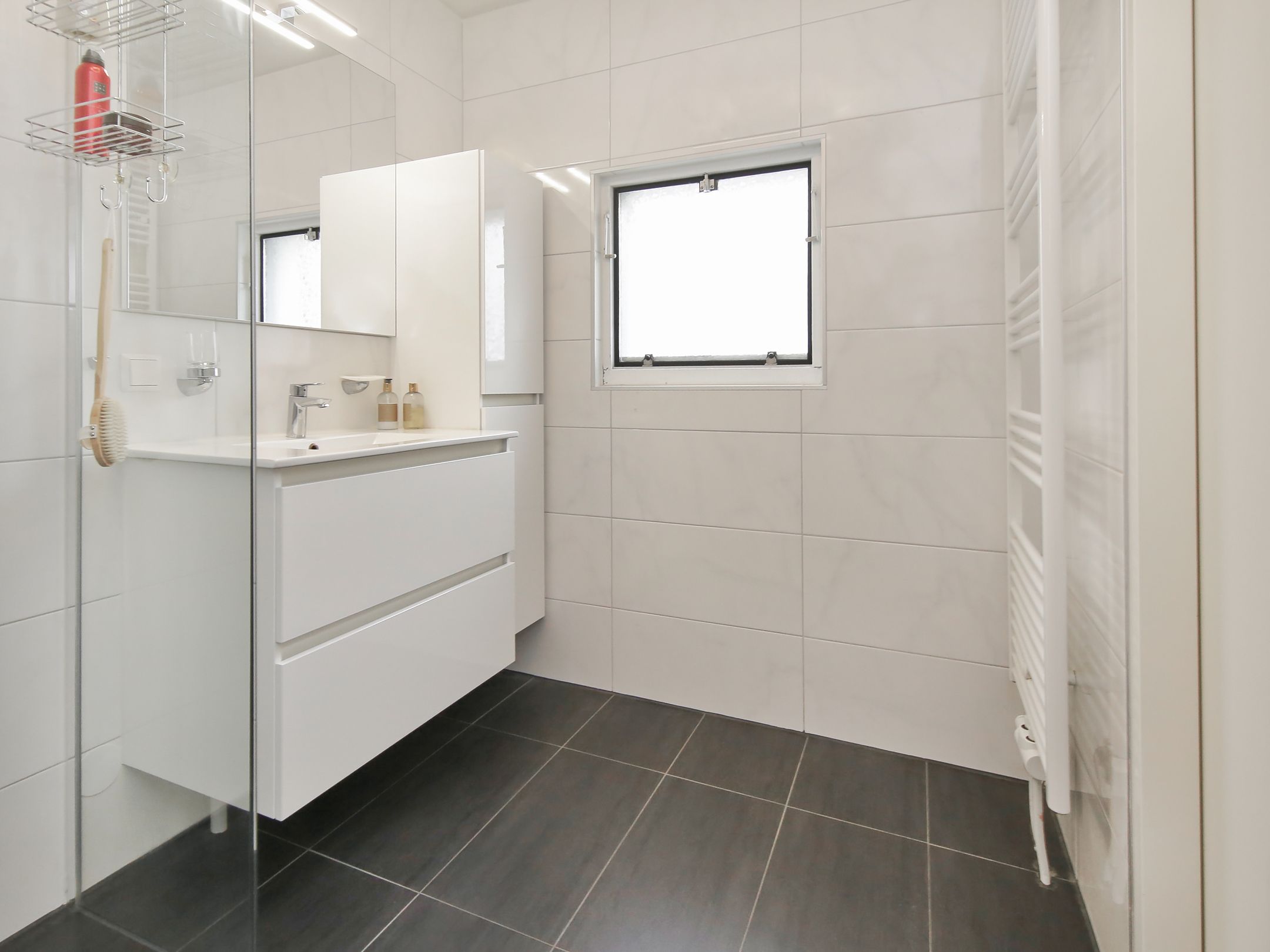 Foto 45 van Count Basiestraat 22