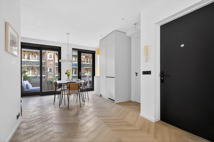 Foto 18 van Henriëtte Ronnerstraat 11-1