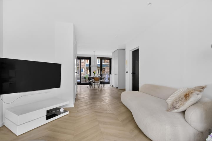 Foto 12 van Henriëtte Ronnerstraat 11-1