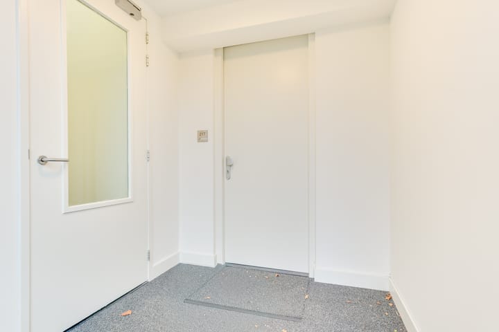 Foto 4 van Kennemerstraatweg 21-T