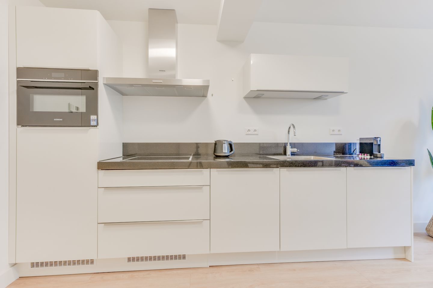 Foto 10 van Kennemerstraatweg 21-T