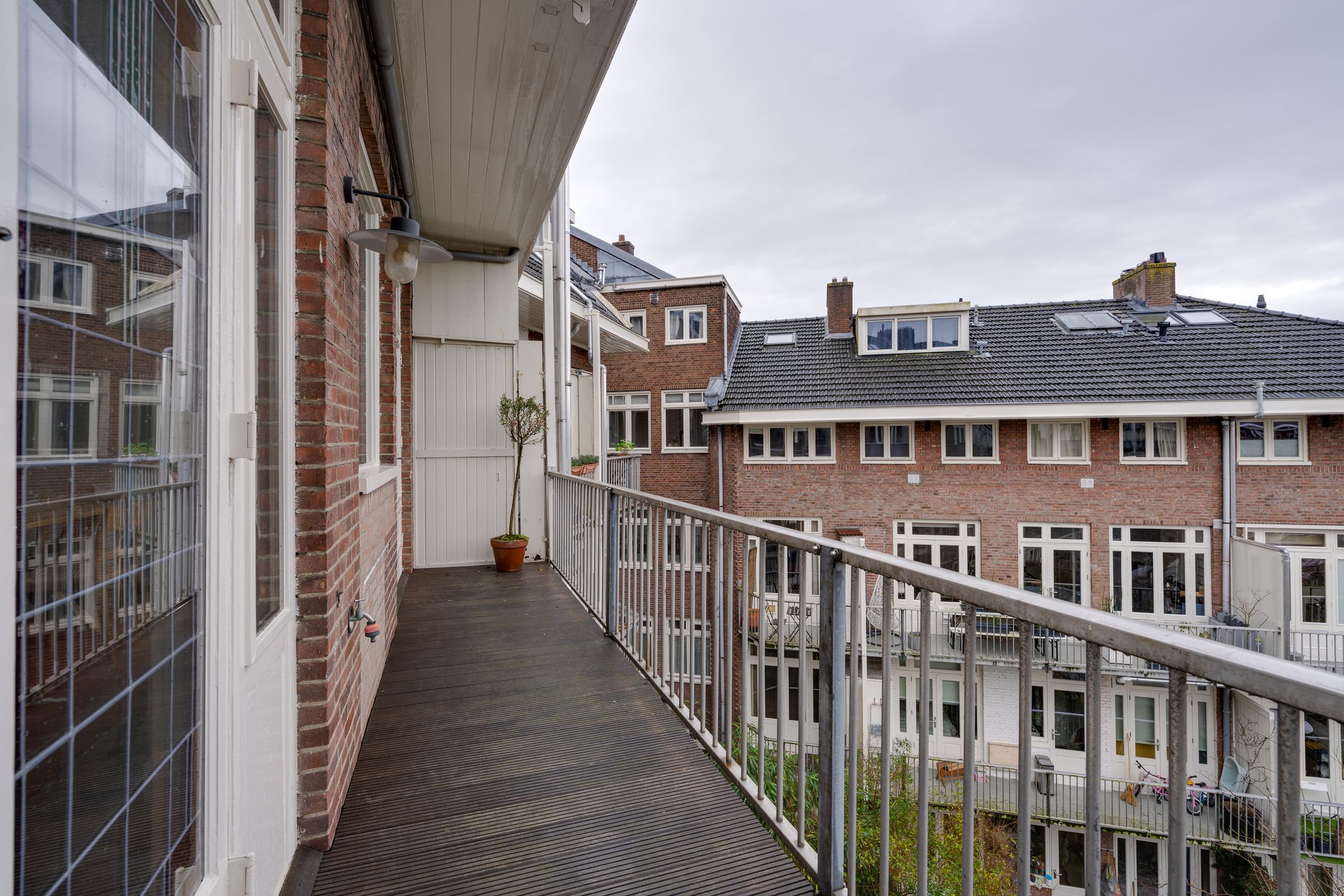 Foto 33 van Waalstraat 118-3